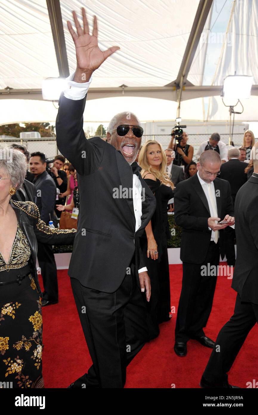 morgan-freeman-arrives-on-the-red-carpet-at-the-20th-annual-screen
