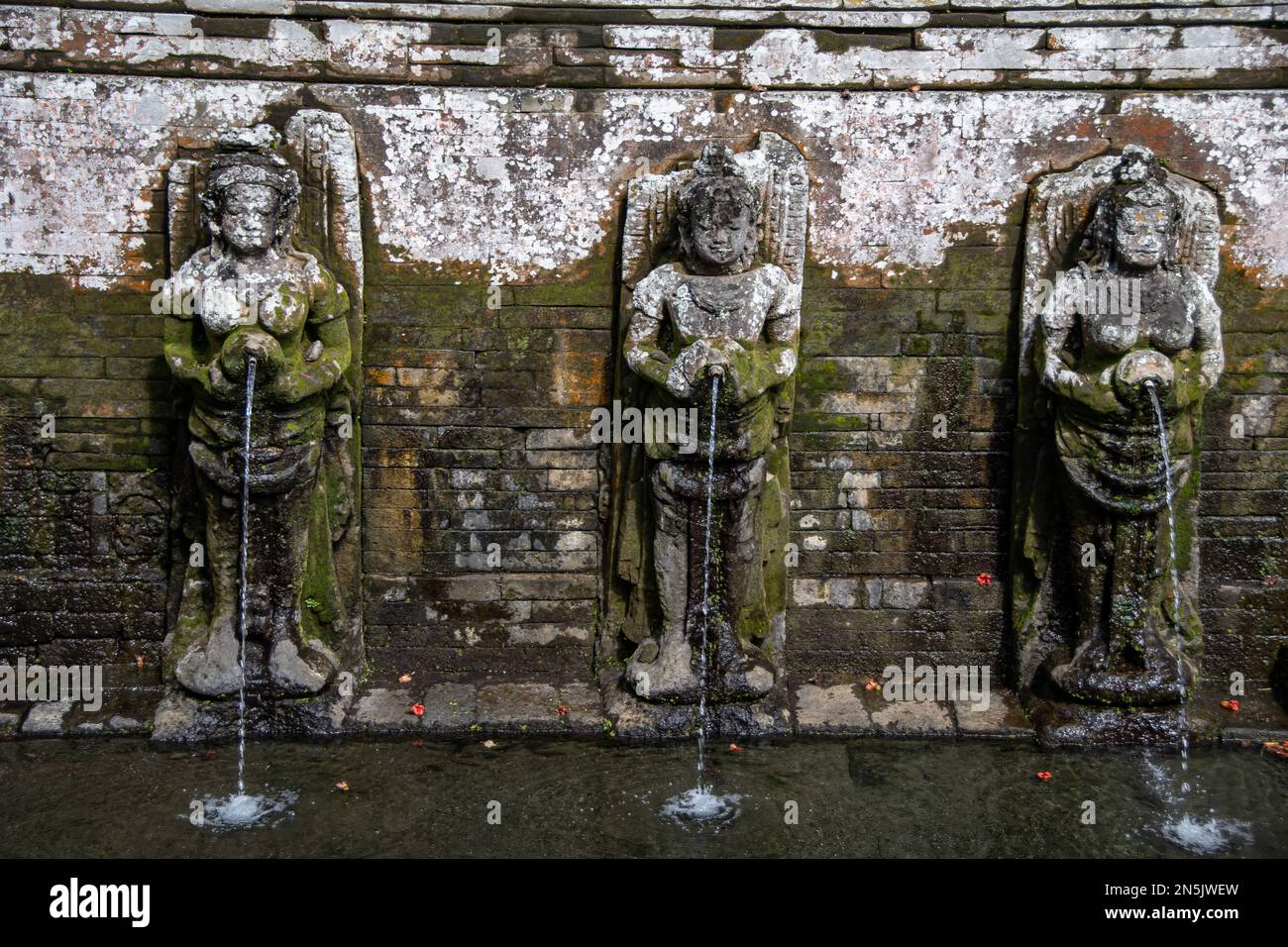 Stone sculptures on the temple complex "Goa Gajah Stock Photo Alamy