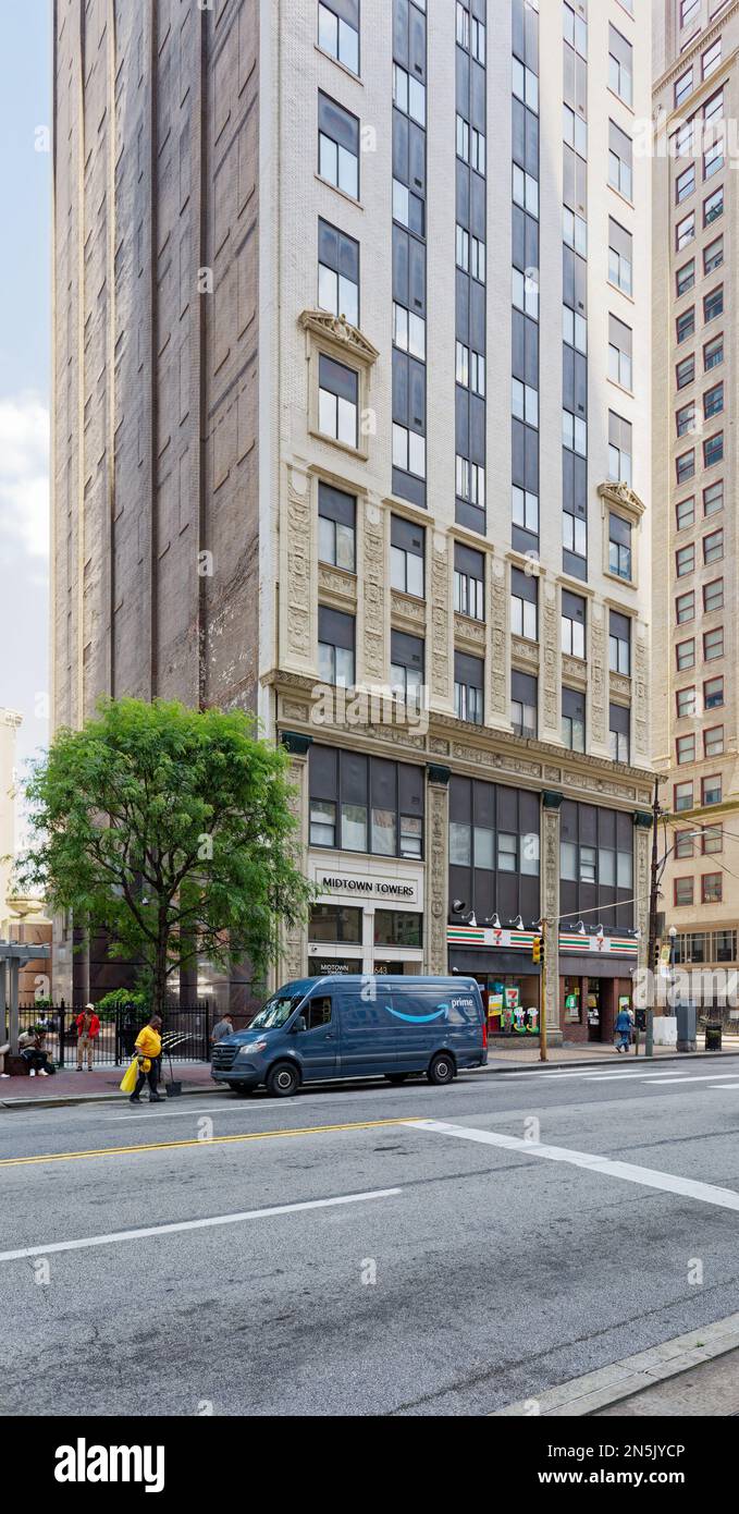 Pittsburgh Downtown Reddomed apartment highrise Midtown Towers was built in 1907 as an office