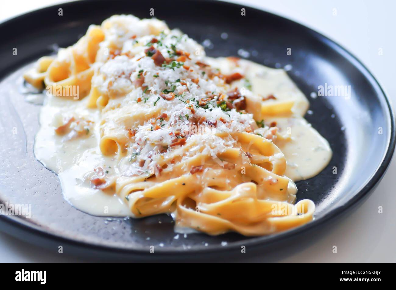 Mushroom fettucine hi-res stock photography and images - Alamy