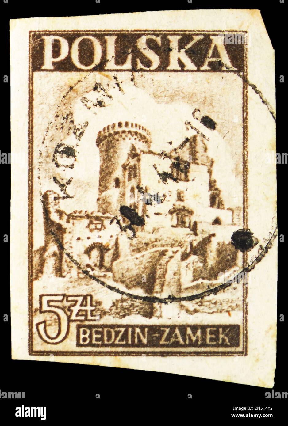 MOSCOW, RUSSIA - FEBRUARY 4, 2023: Postage stamp printed in Poland shows Ruins of Bedzin Castle, Historic Monuments serie, circa 1946 Stock Photo