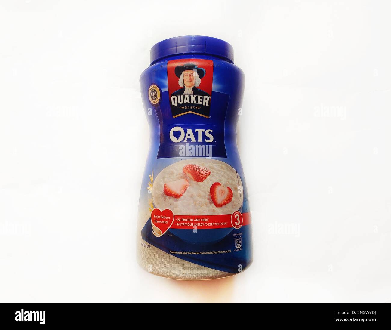 https://c8.alamy.com/comp/2N5WYDJ/quaker-oats-rolled-oats-natural-wholegrain-container-in-isolated-background-2N5WYDJ.jpg