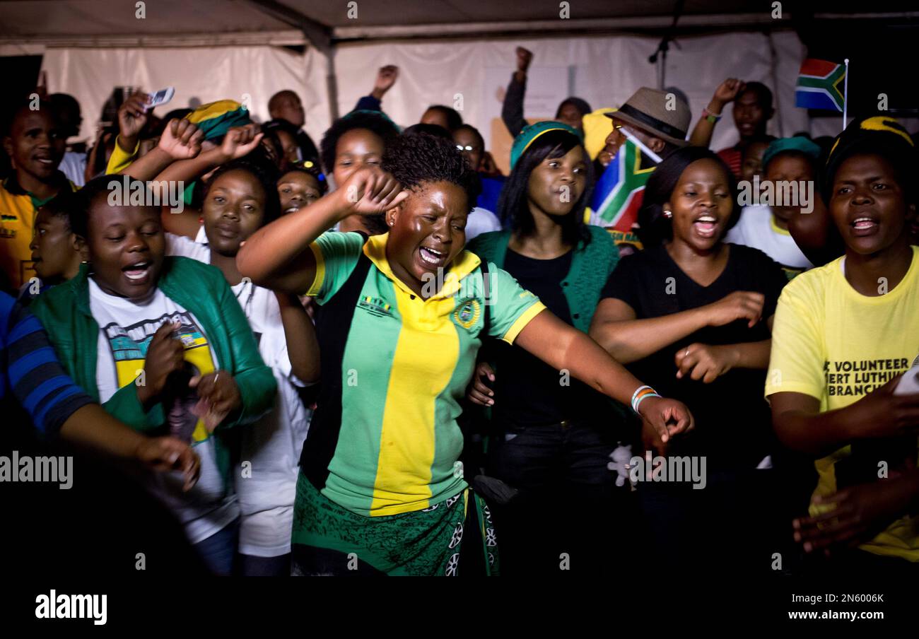 Image of African National Congress President Nelson Mandela dances