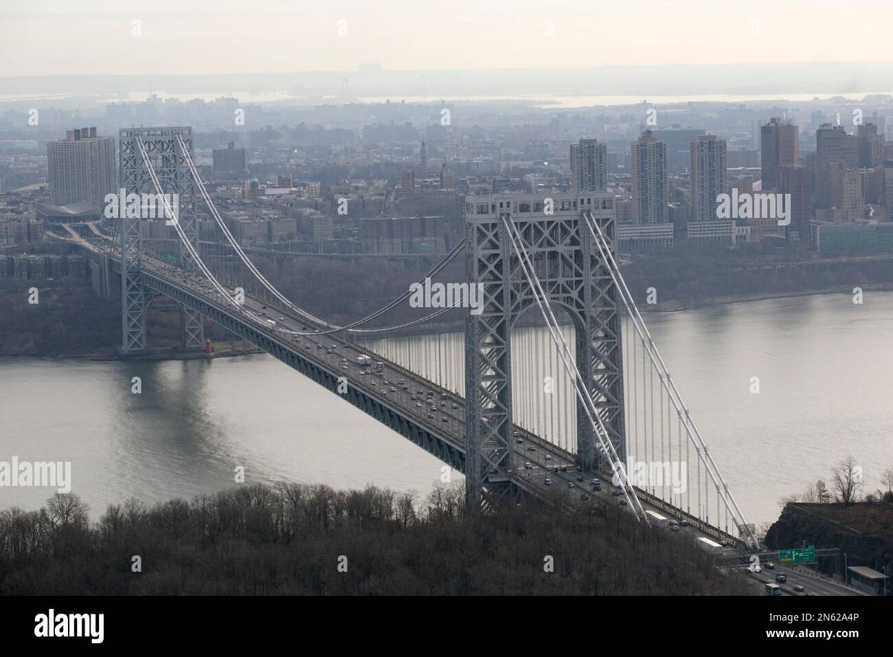 The Washington Bridge connects New York City, top, and Fort Lee