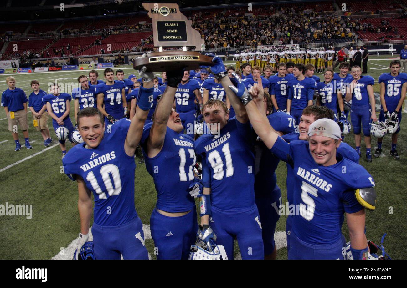 Valle Catholic seniors Kyle Brown (10), Tyler Fallert (17), Bryant