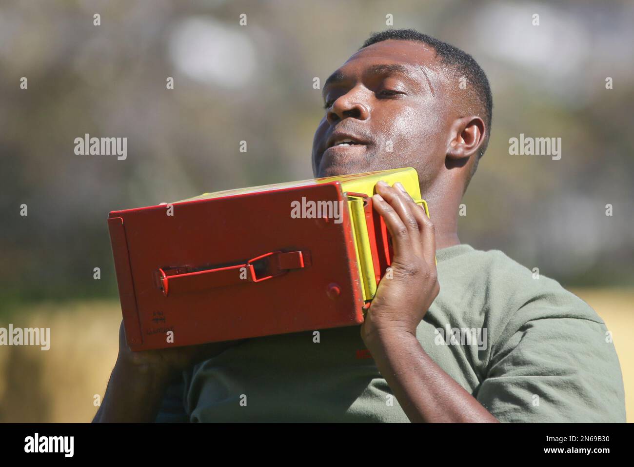 CORRECTS SUBJECT'S MILITARY BRANCH AFFILIATION TO NAVY INSTEAD OF