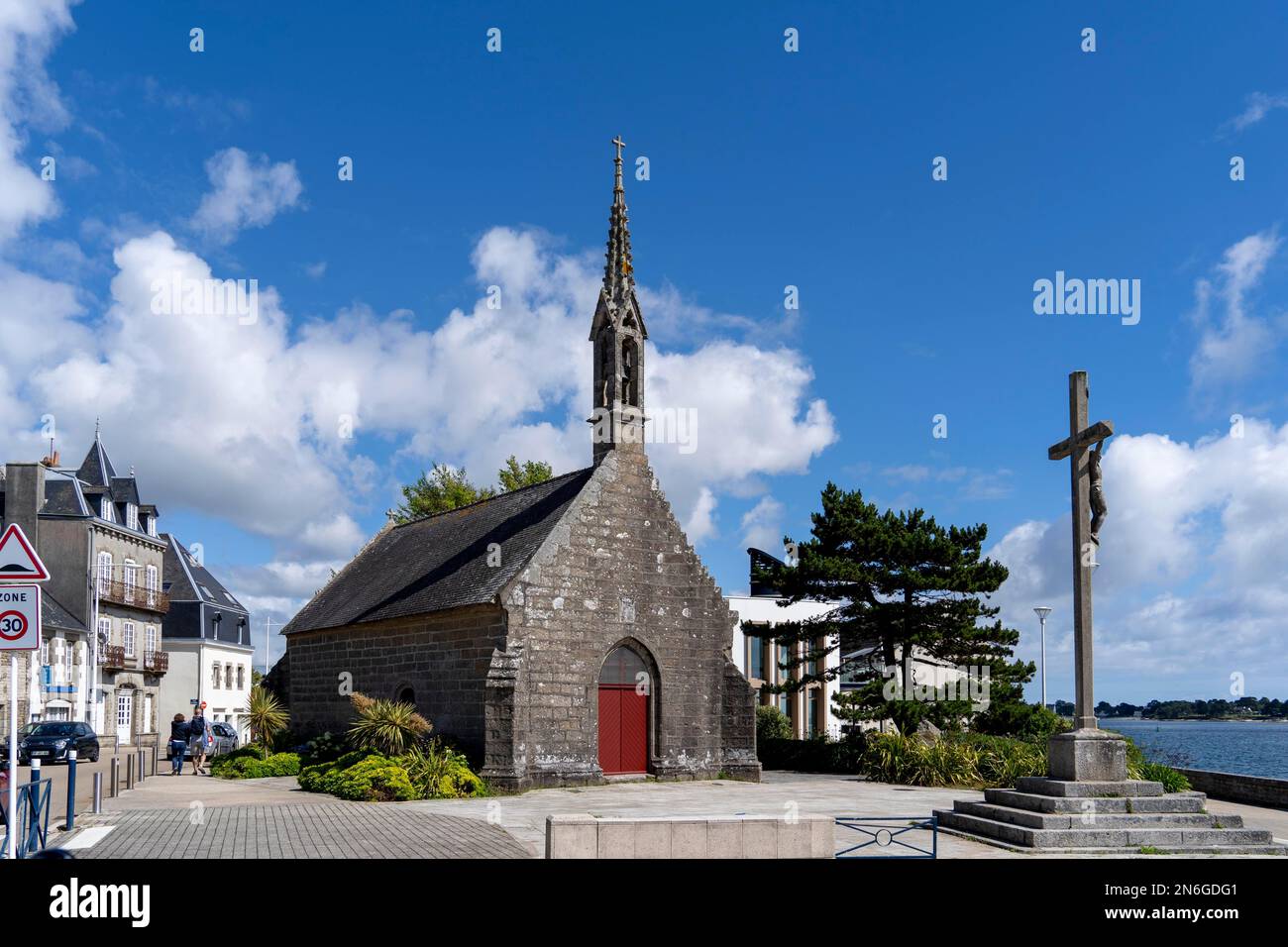 The Chapelle de La Croix on the beach of Concarneau, Departement