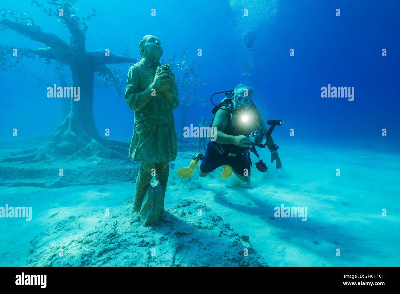 Museum of Underwater Sculpture Ayia Napa (MUSAN), Art work sculptor