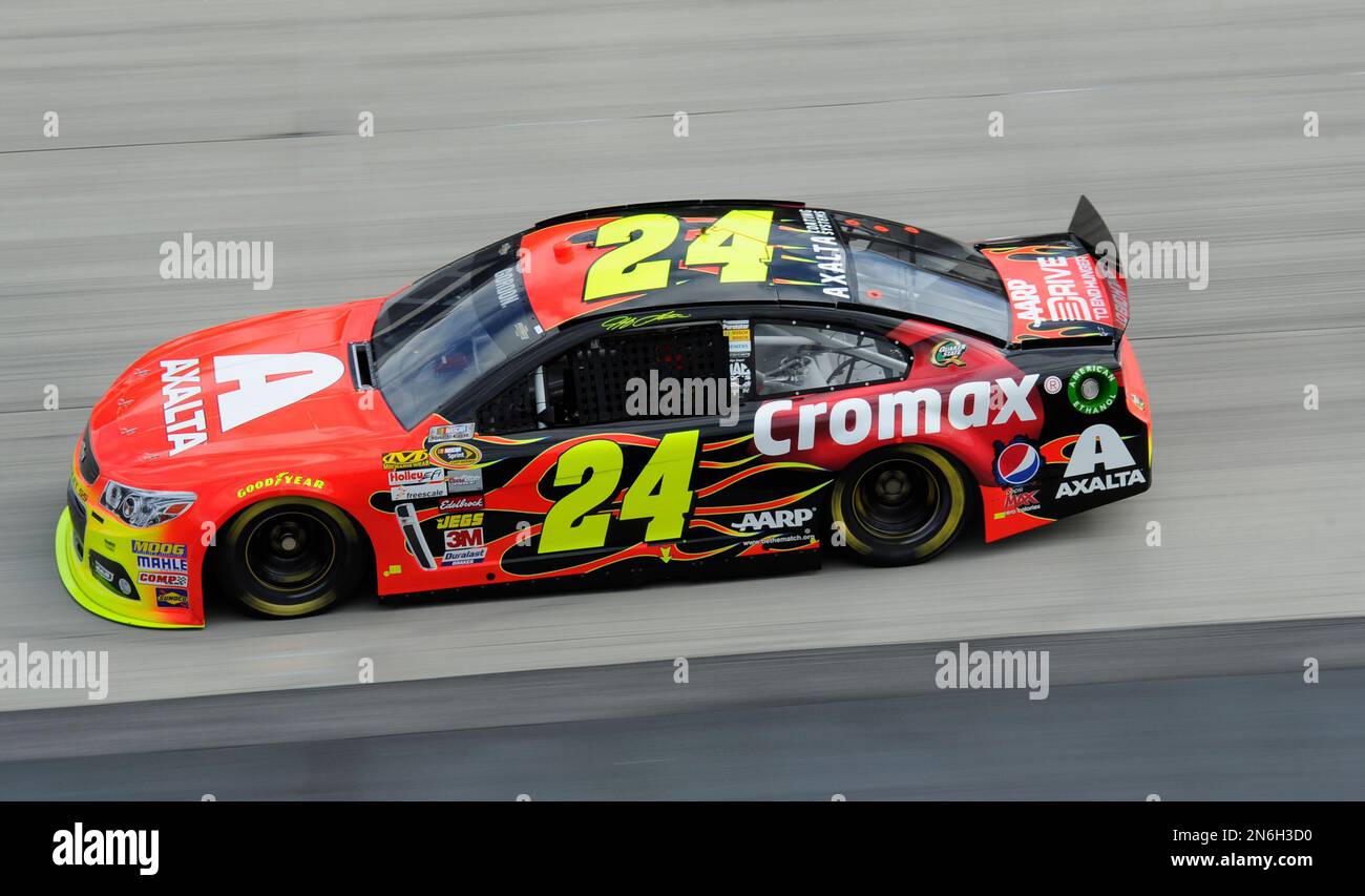Gordon Races Nascar Jeff Gordon Car