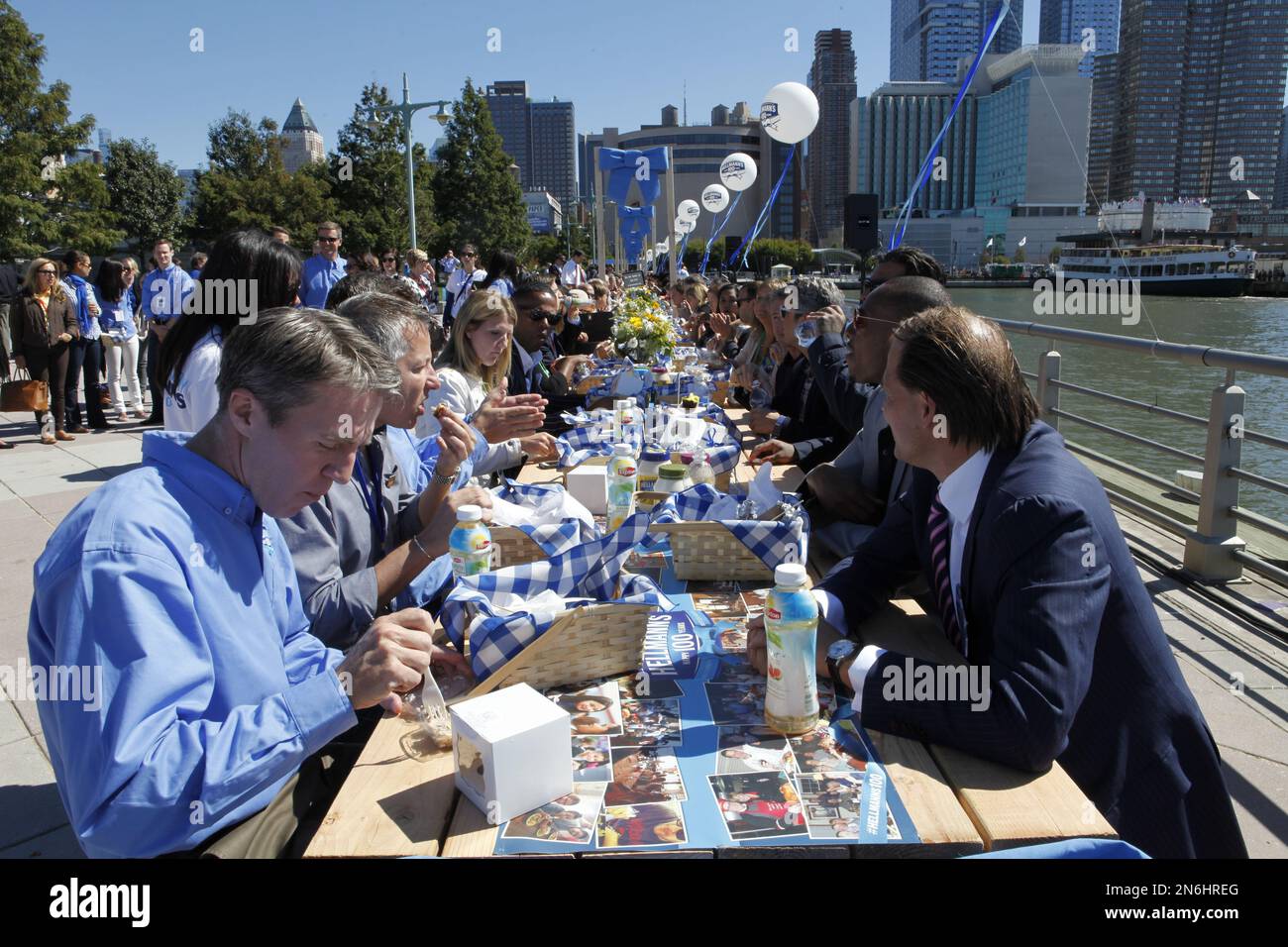 Hellmann's participants enjoy their lunches on the Guinness World