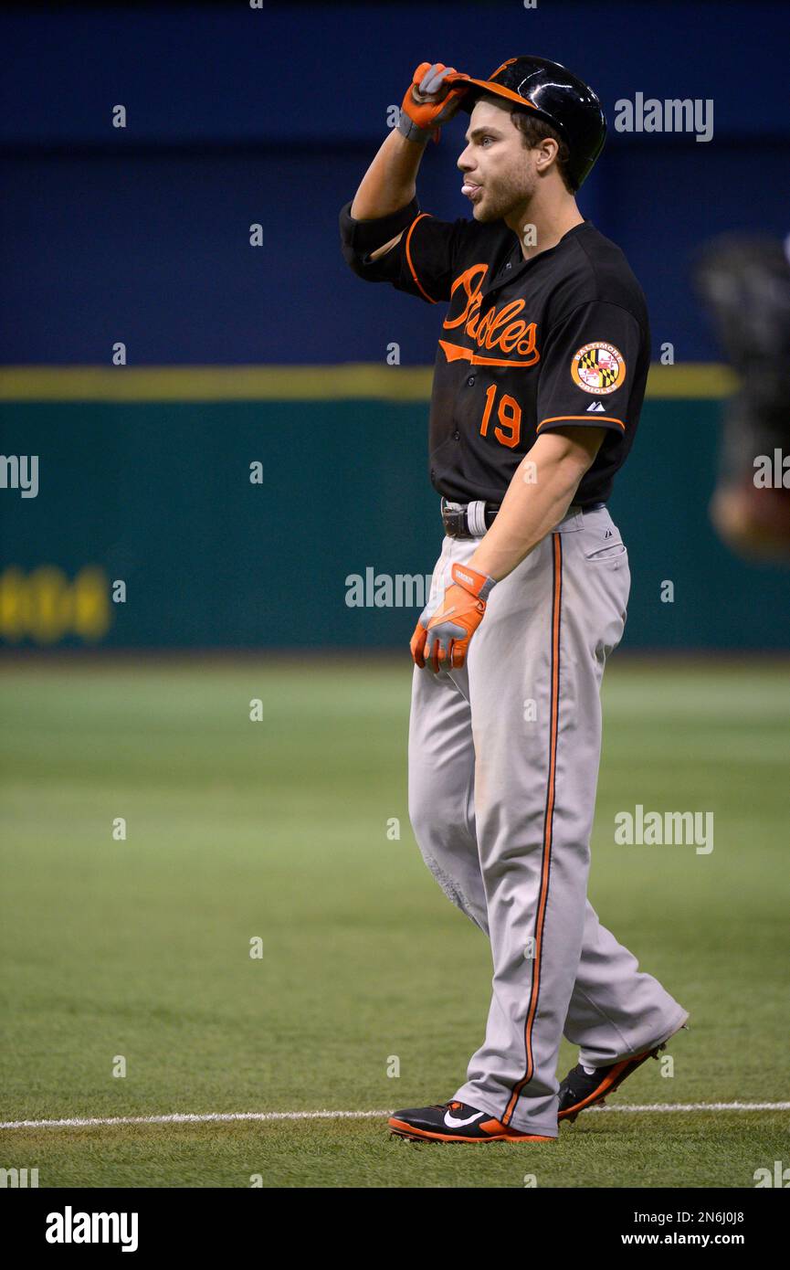 St. Petersburg, United States. 28th May, 2022. St. Petersburg, FL. USA;  Tampa Bay Rays shortstop Wander Franco (5) fields a ball off the bat of New  York Yankees second baseman DJ LeMahieu (