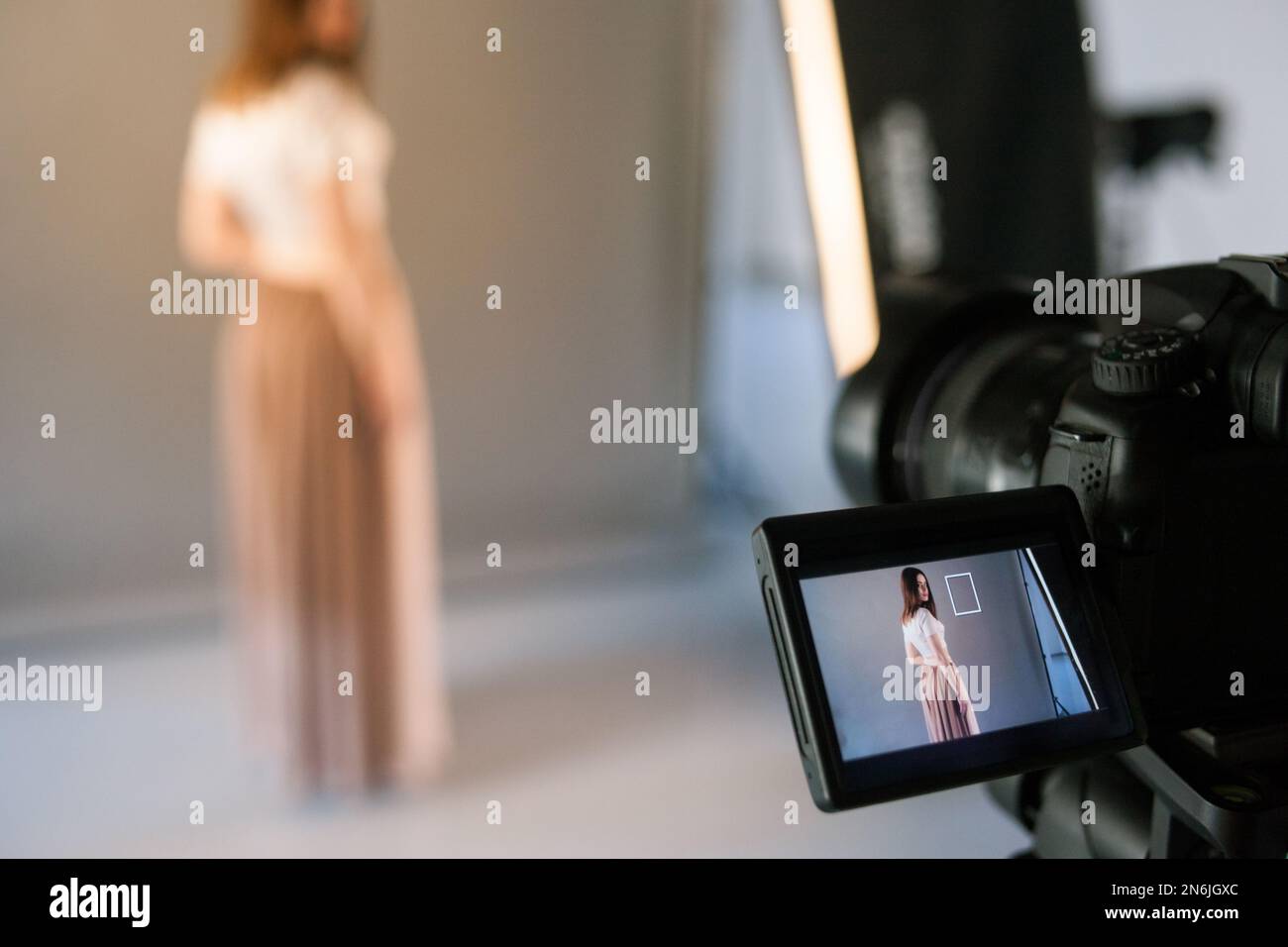 Life Camera Models Live model hi-res stock photography and images - Alamy