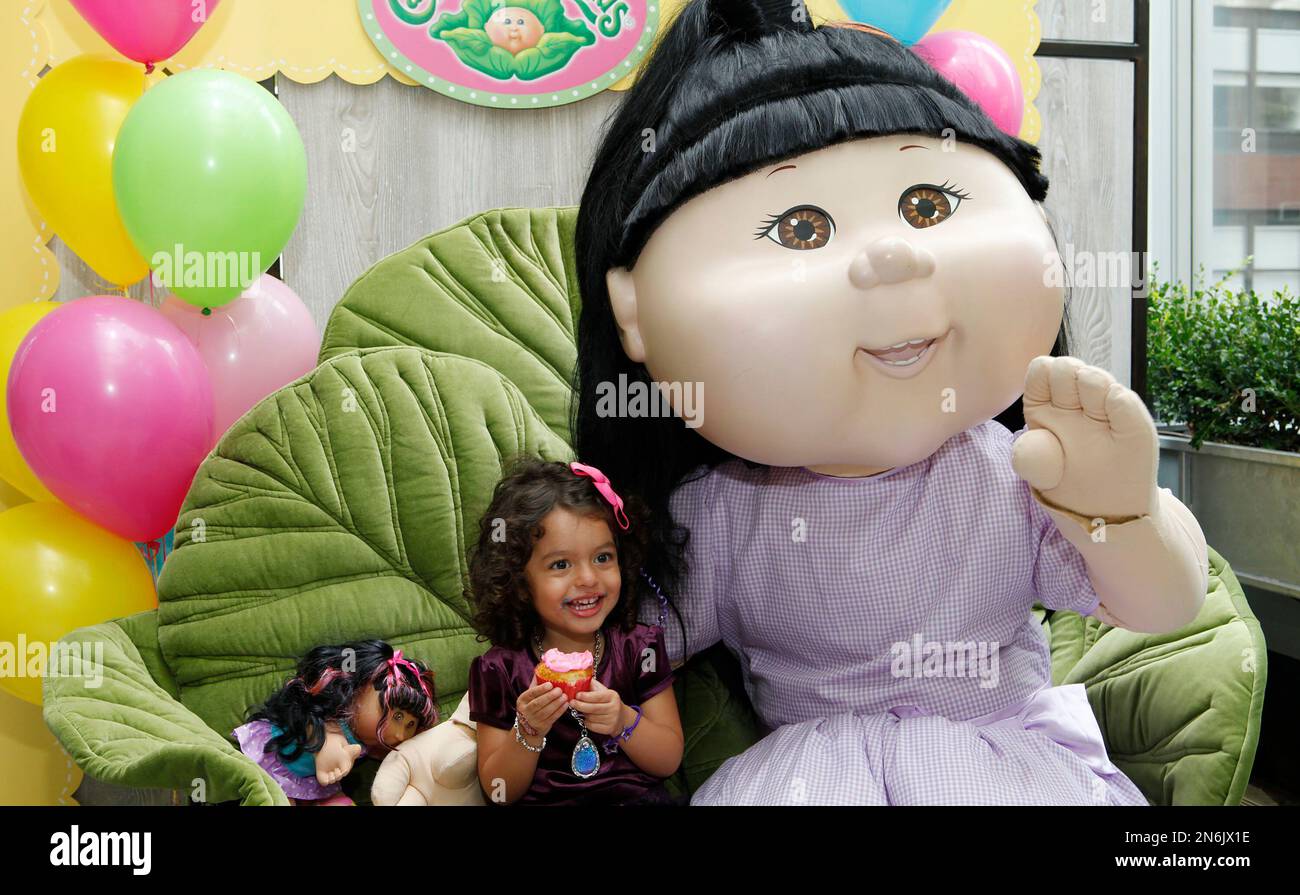 Cabbage patch cheap doll size