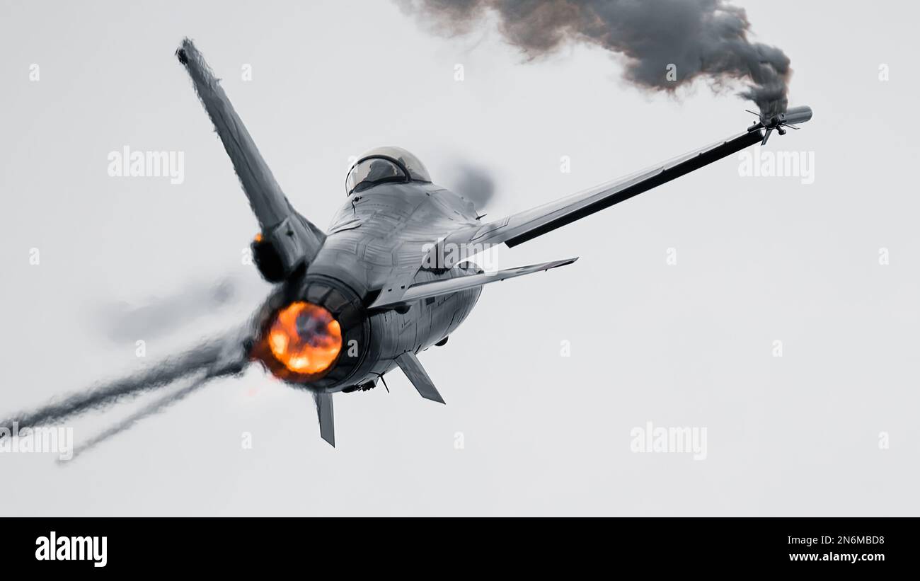 Belgian f 16 solo display team hi-res stock photography and images - Alamy