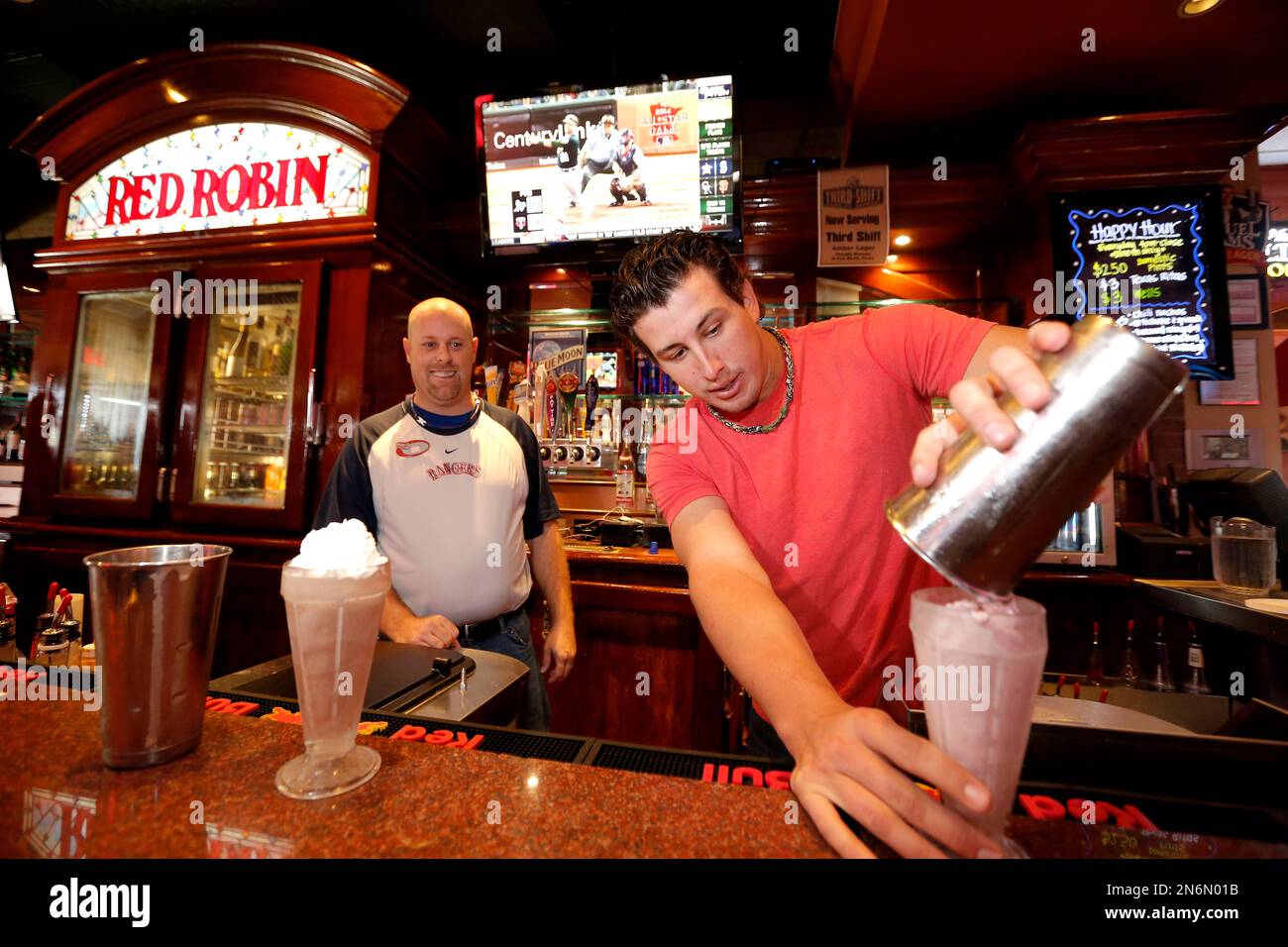IMAGE DISTRIBUTED FOR RED ROBIN Red Robin bartender Brian Tillotson
