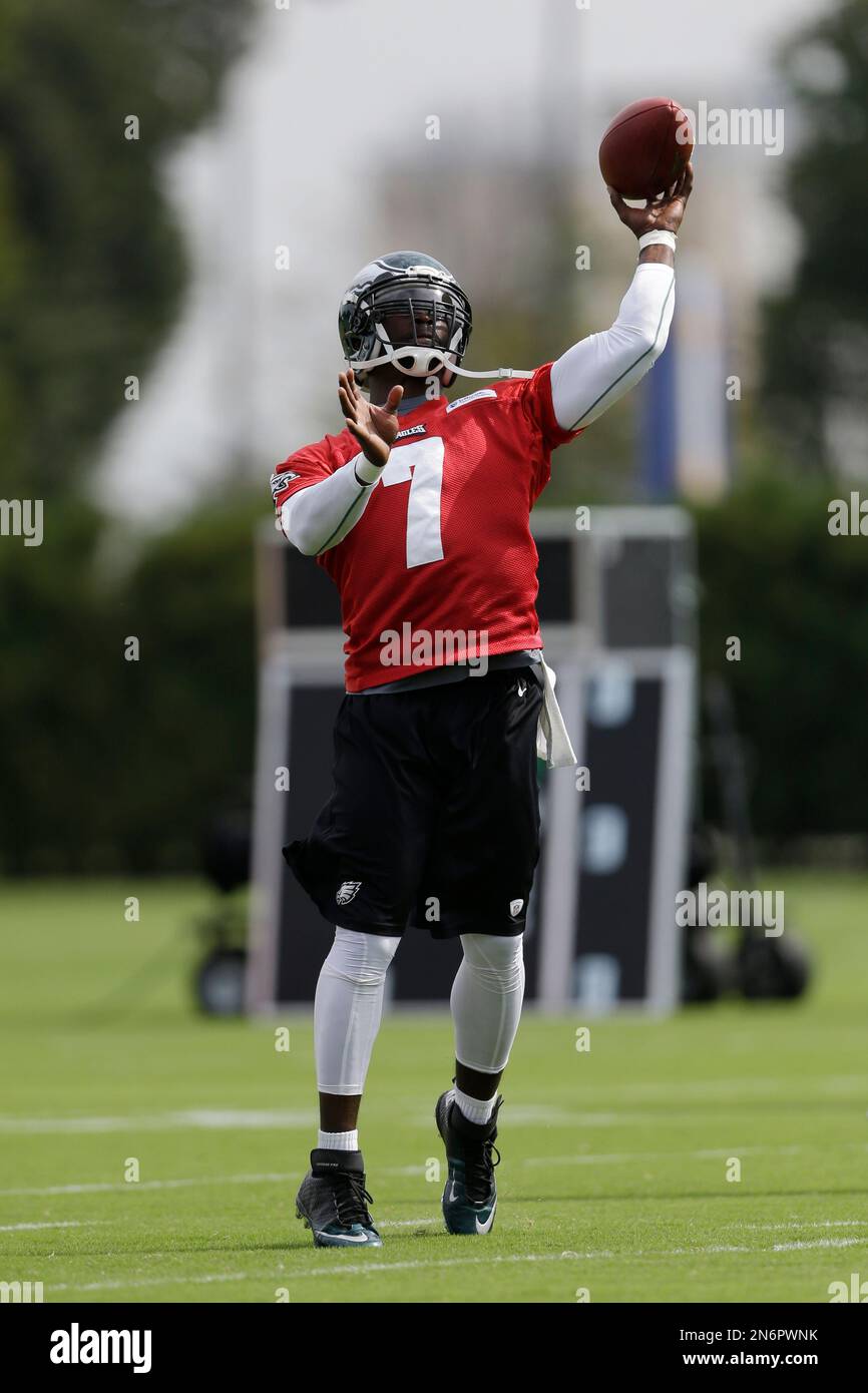Philadelphia Eagles quarterback Michael Vick throws a pass during