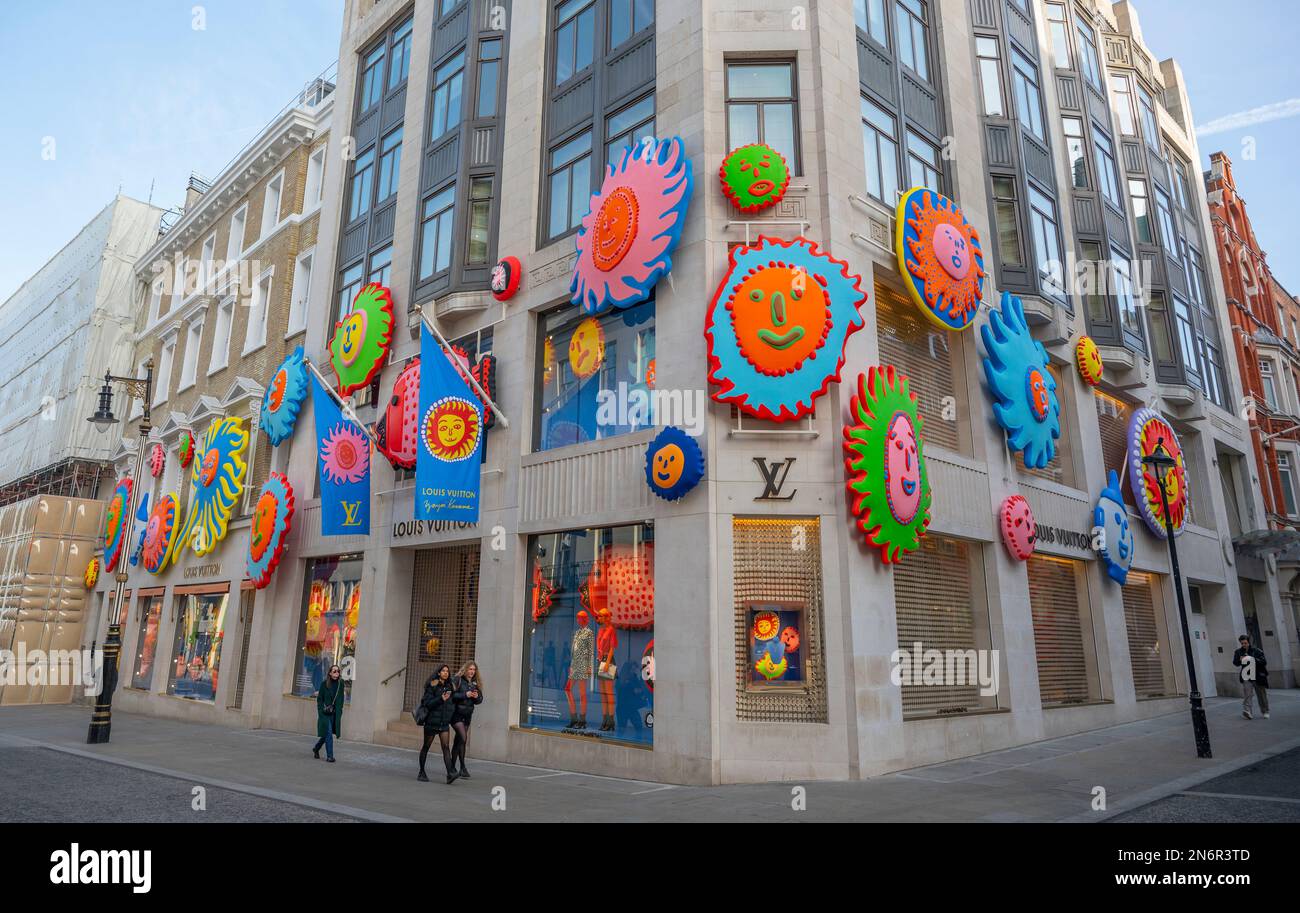 Louis Vuitton store showcasing collaboration with Japanese artist Yayoi  Kusama. Rodeo Driver, Beverly Hills, California, United States of America  Stock Photo - Alamy