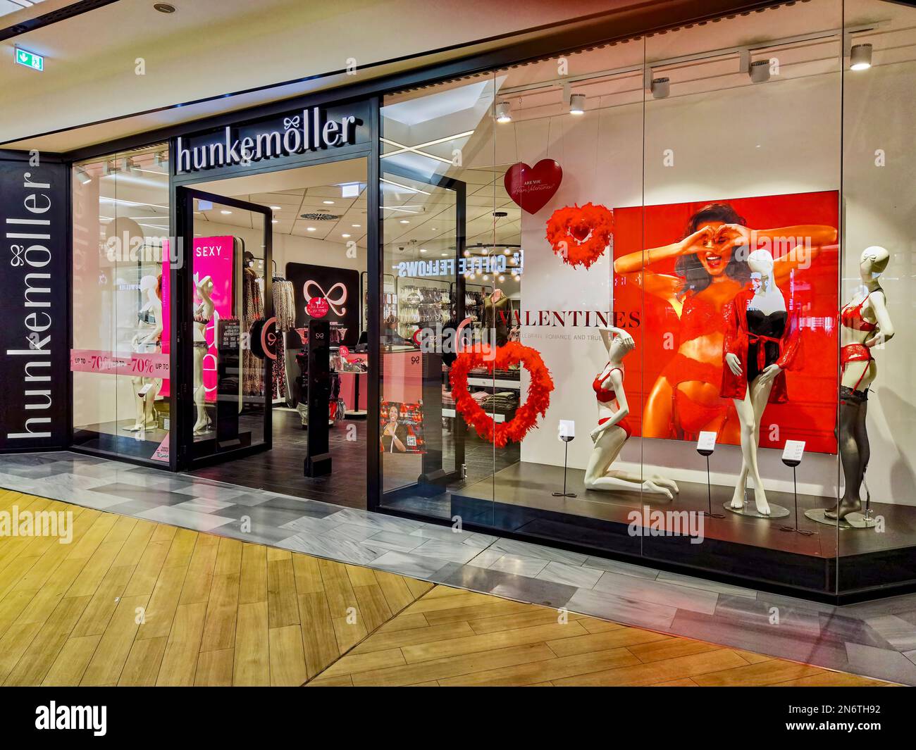 Hunkemoller hi-res stock photography and images - Alamy