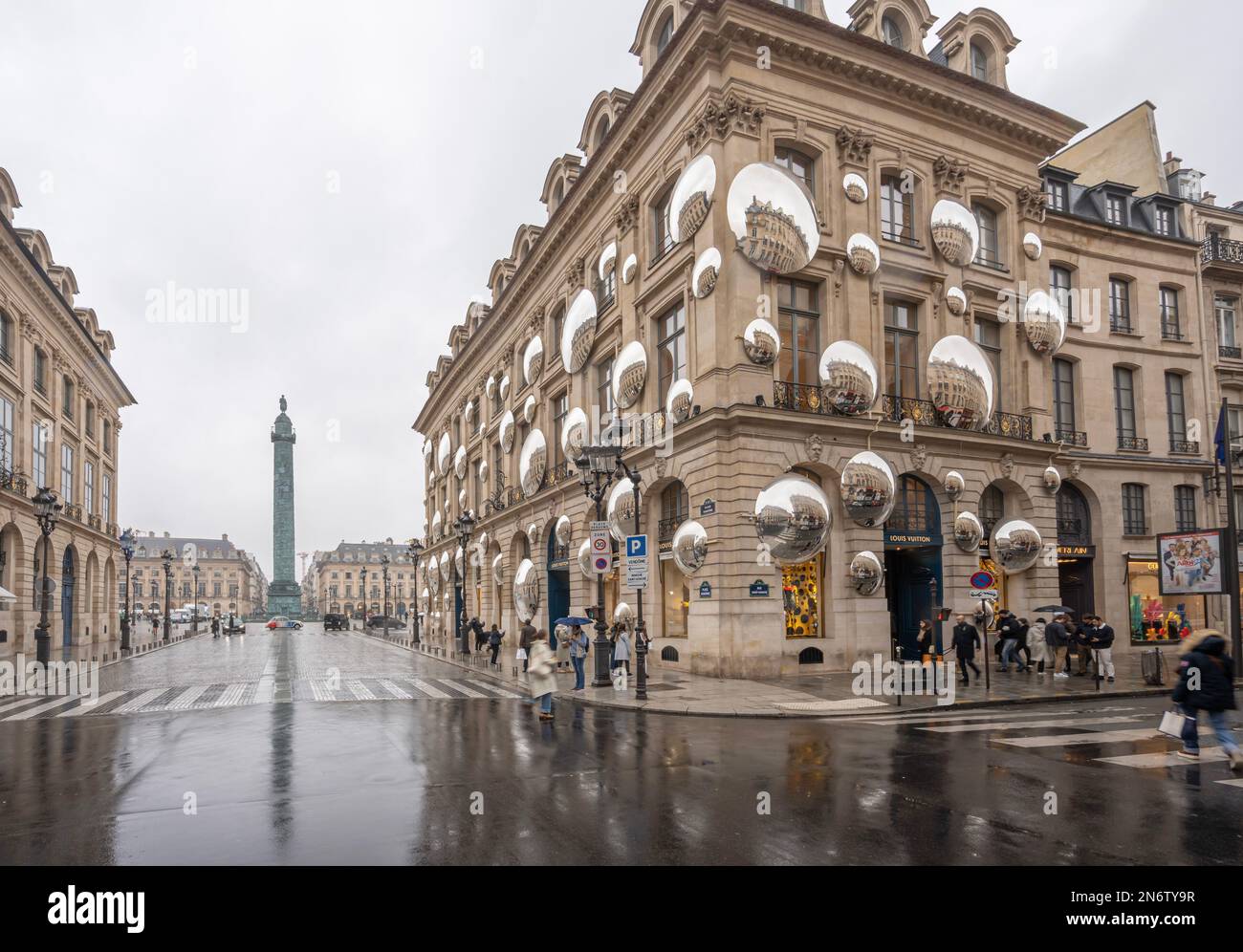 Louis vuitton place vendome hi-res stock photography and images - Alamy