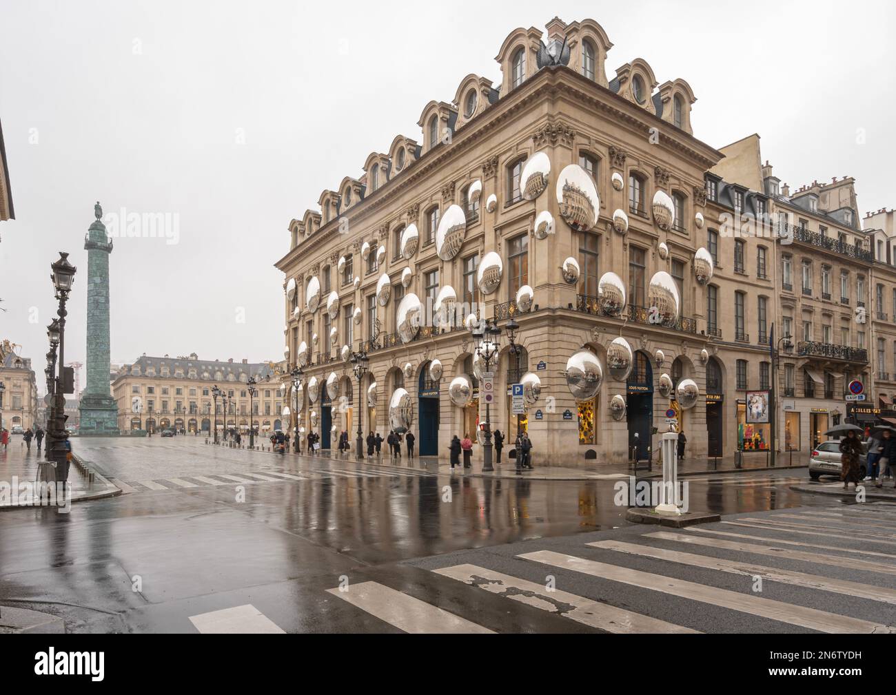 Tourists Outside Louis Vuitton Building Avenue Des Champsélysées Paris  France Stock Photo - Download Image Now - iStock