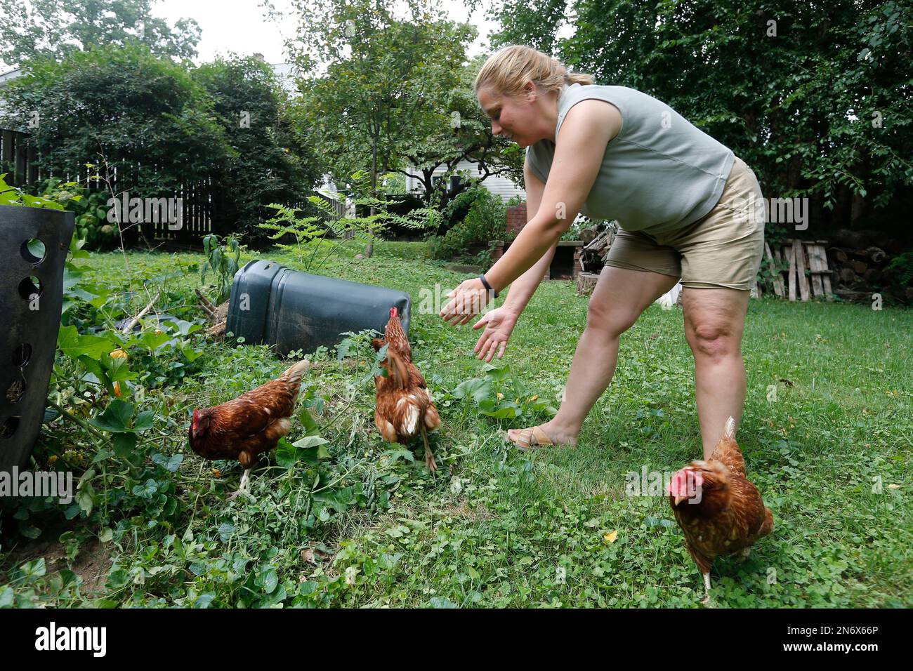 In this Sunday, Aug. 11, 2013 photo, Sandy Schmidt, who owns a portable