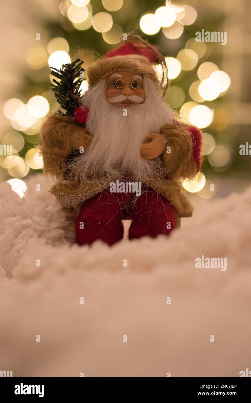 Santa claus sitting on a chair hi-res stock photography and images - Alamy