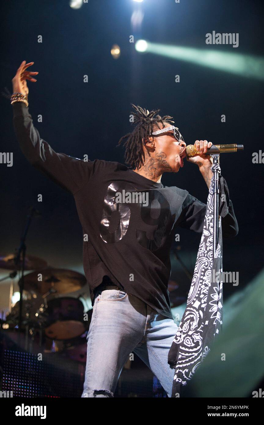Rapper Wiz Khalifa performs during the Under the Influence of Music(08)