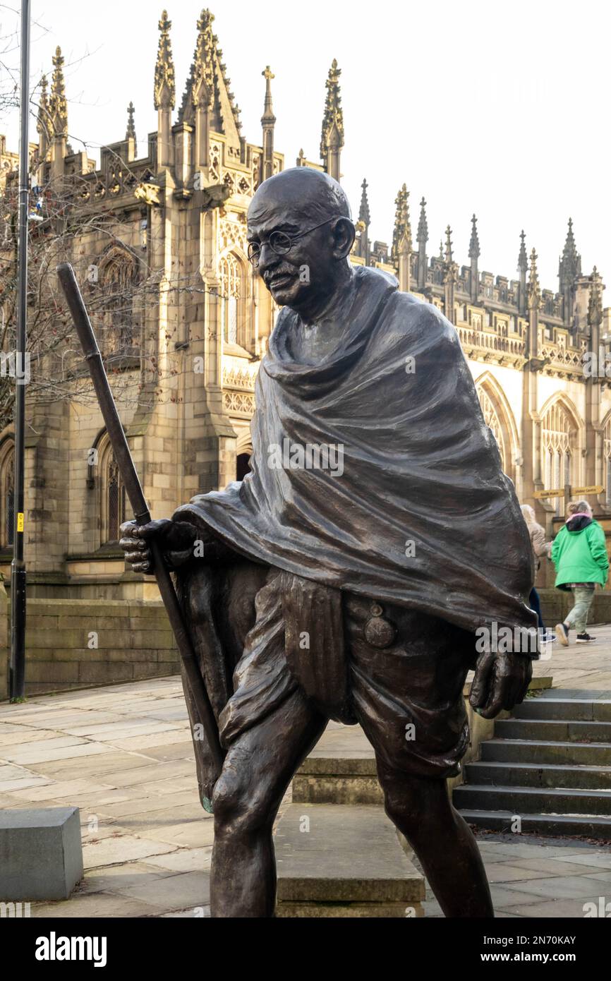 Mahatma gandhi statue in manchester uk stock photo alamy
