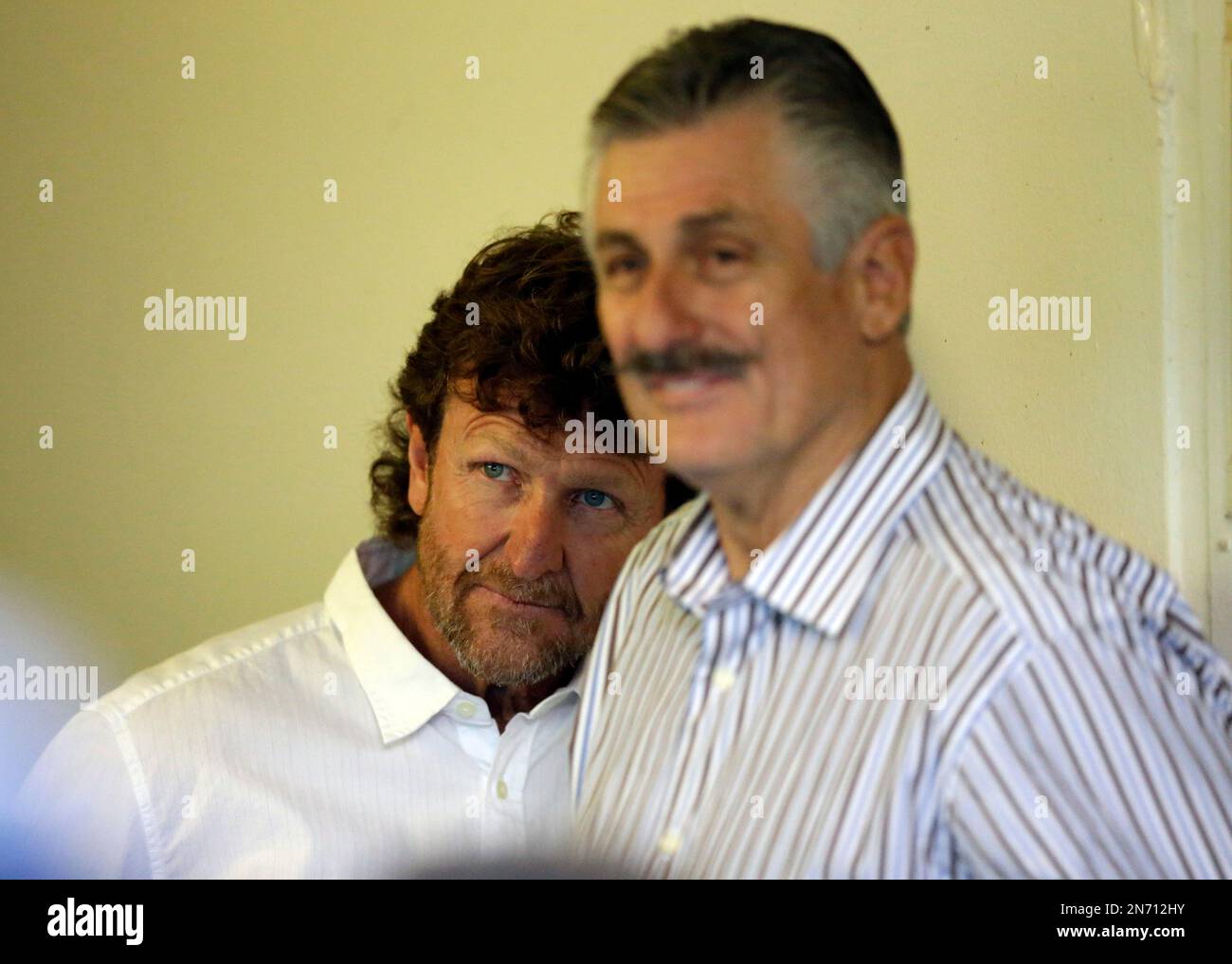 Former Milwaukee Brewers Robin Yount and Rollie Fingers, right