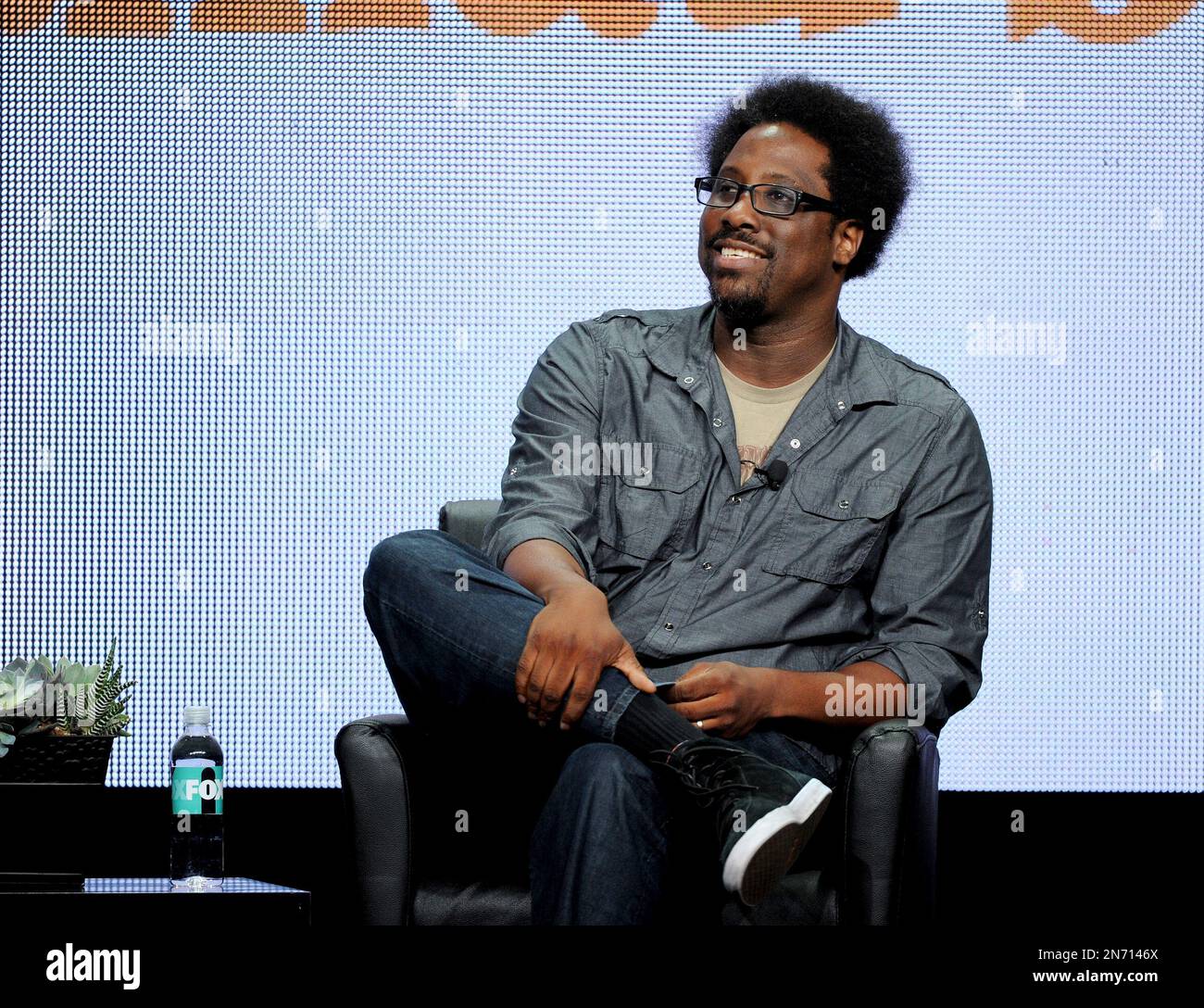 Executive producer host w kamau bell participates in the totally