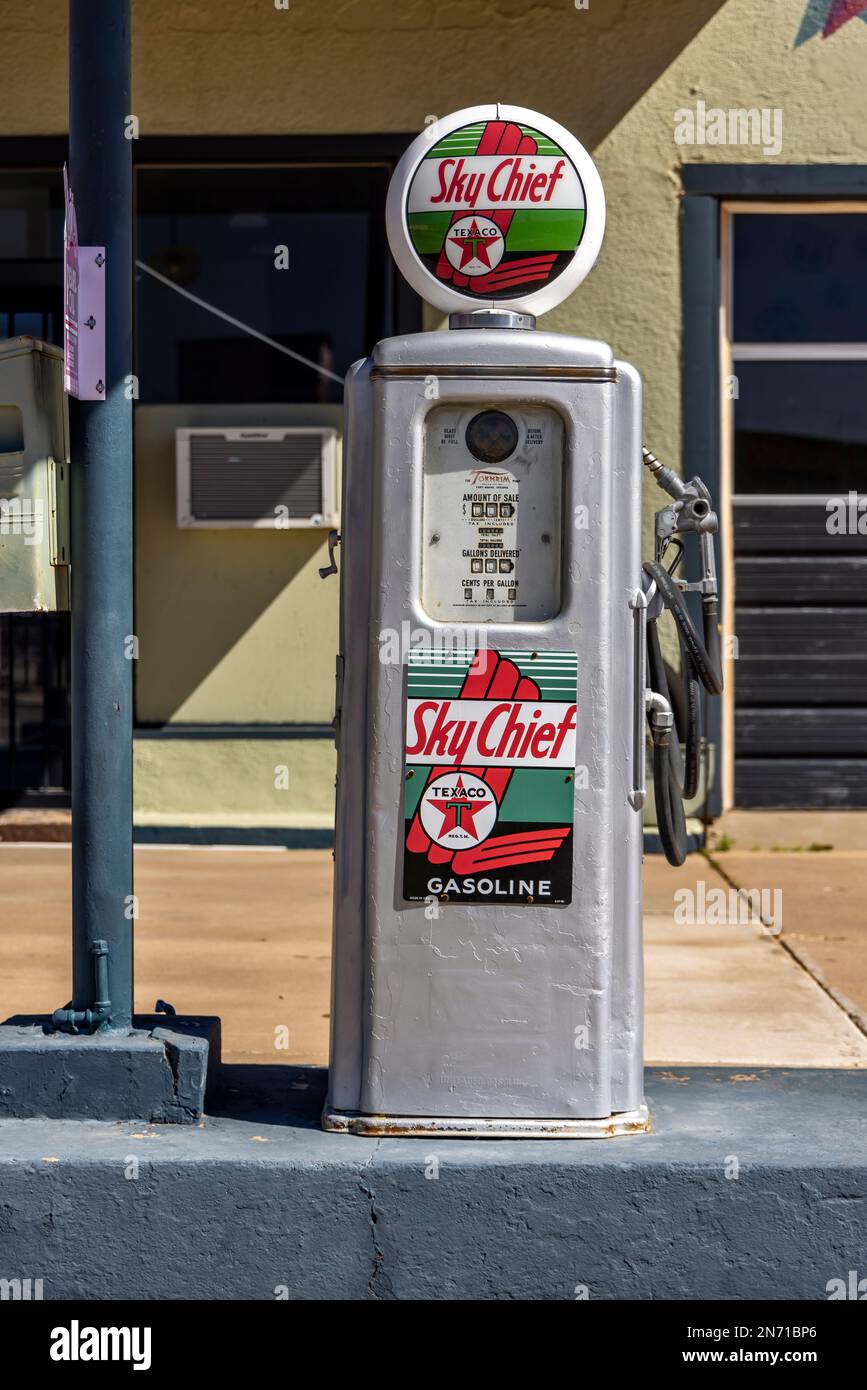 Texaco gas station hires stock photography and images Alamy