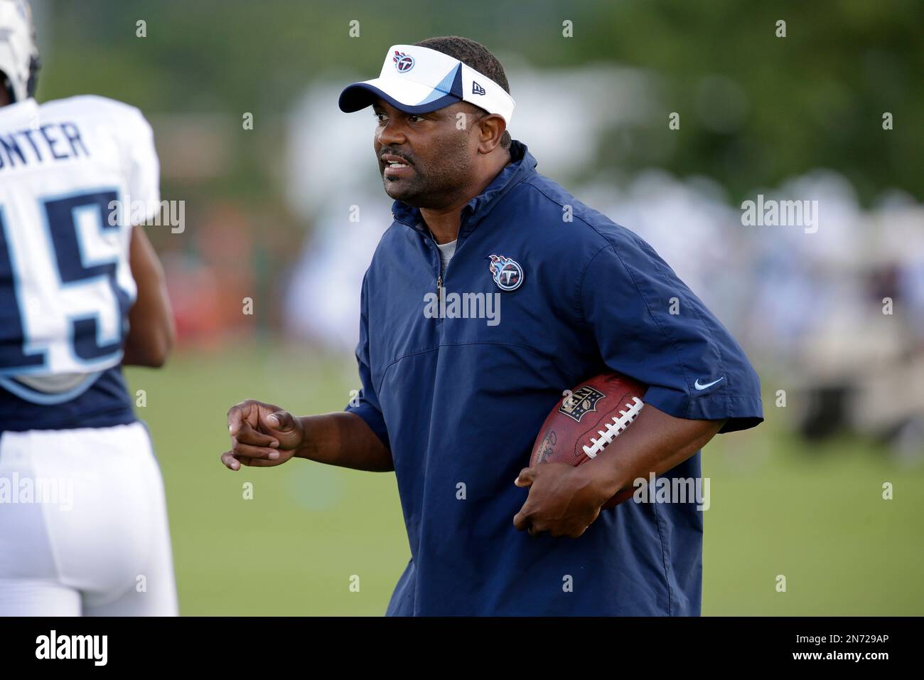 Titans receivers coach Shawn Jefferson