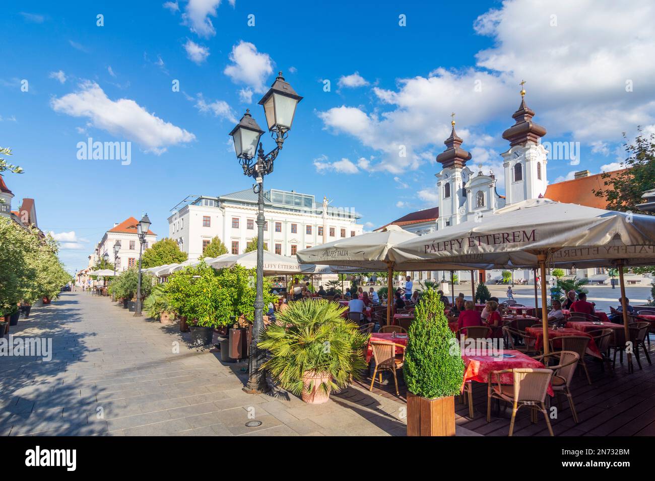 Restaurant in gyor moson sopron hi-res stock photography and images - Alamy