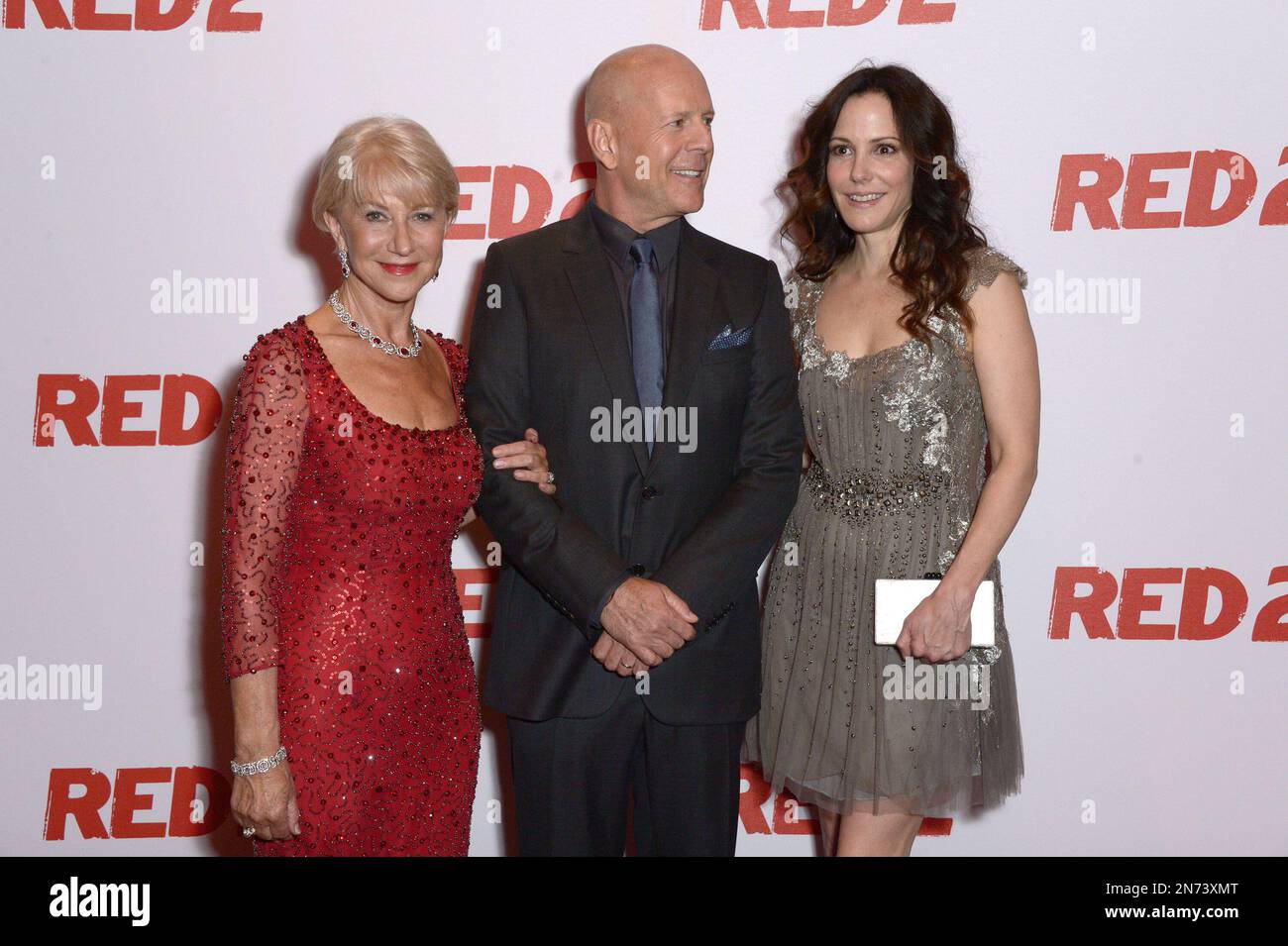 dame-helen-mirren-bruce-willis-and-mary-louise-parker-at-the-european