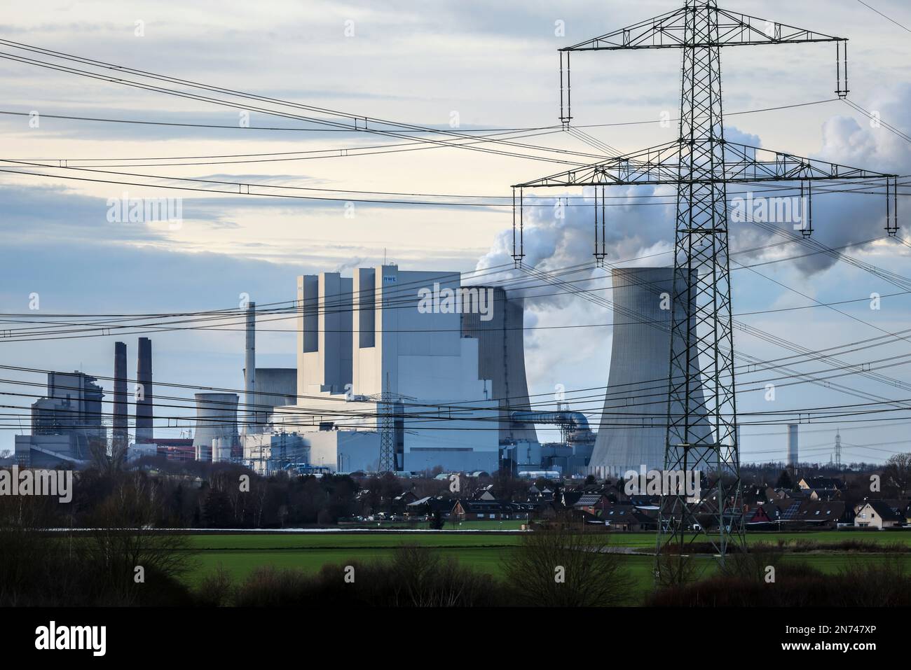 Grevenbroich, North Rhine-Westphalia, Germany - RWE Power AG Neurath power plant, lignite-fired power plant at RWE's Garzweiler opencast lignite mine, Stock Photo