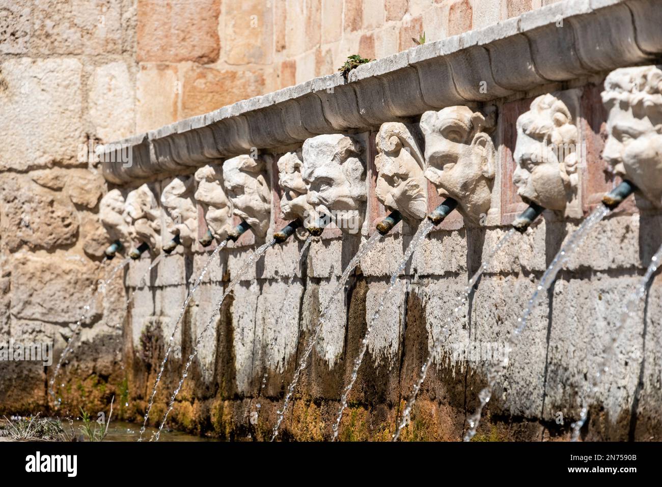 Fountain of the 99 gargoyles hi-res stock photography and images - Alamy