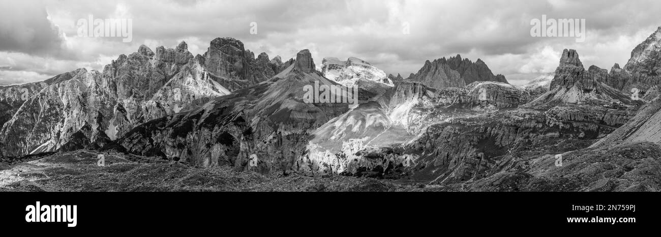 Scenic wild alpine landscape around the 3 Zinnen mountains, the dolomites in South Tirol Stock Photo