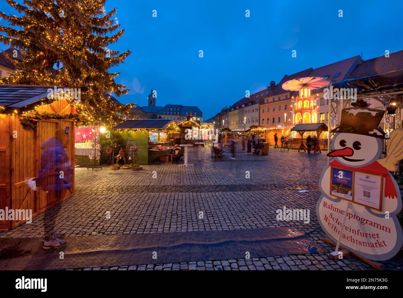 Angel pyramid hi-res stock photography and images - Alamy