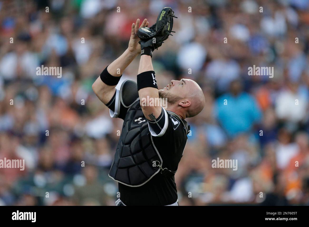 Chicago White Sox catcher Tyler Flowers catches the pop-up from
