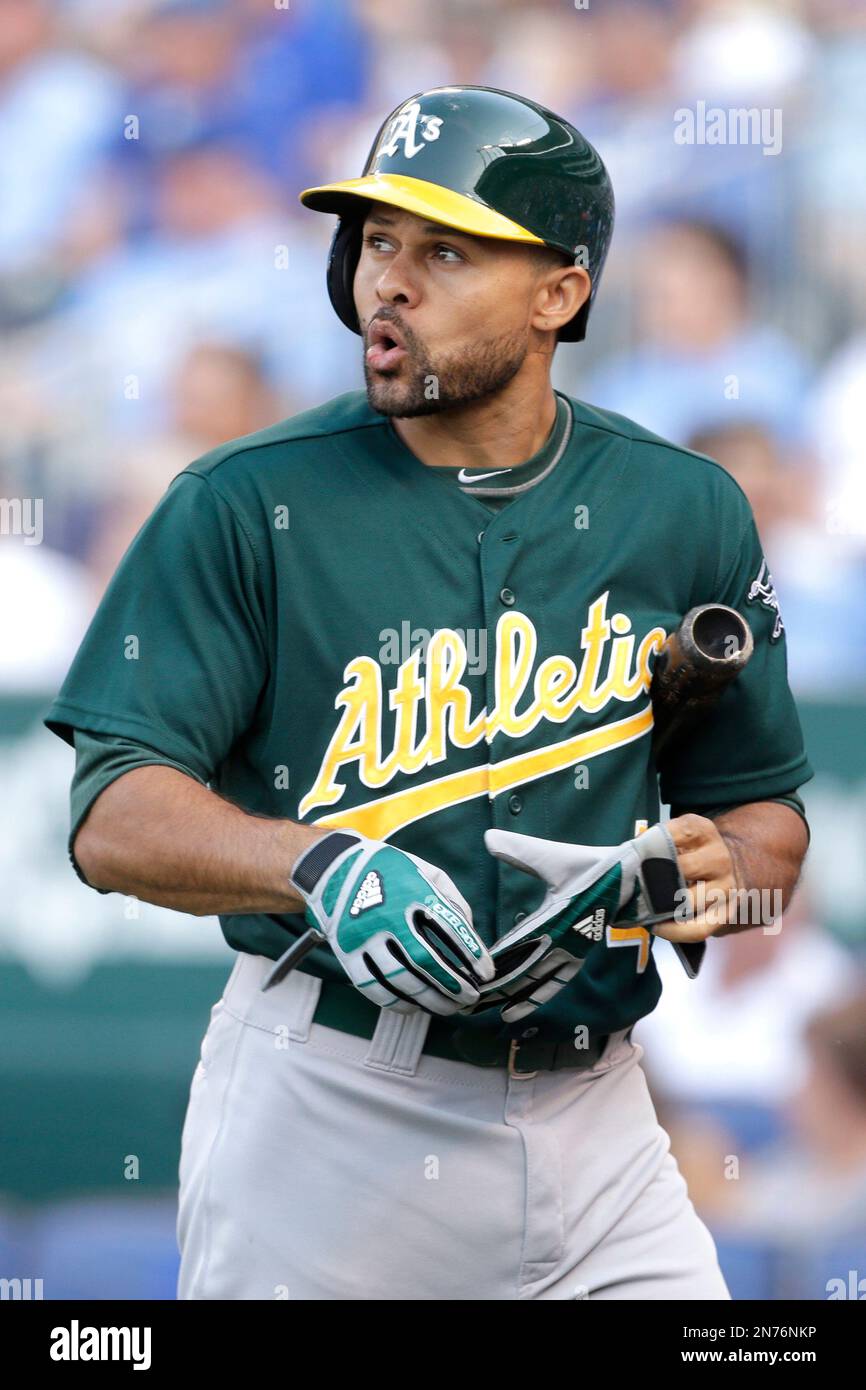 Coco Crisp injury: Oakland A's outfielder out 6-8 weeks - Sports