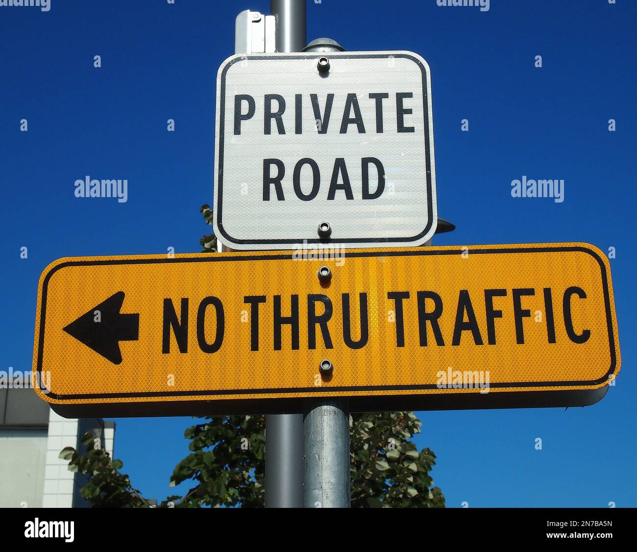 private road, no thru traffic signs in Palo Alto, California Stock
