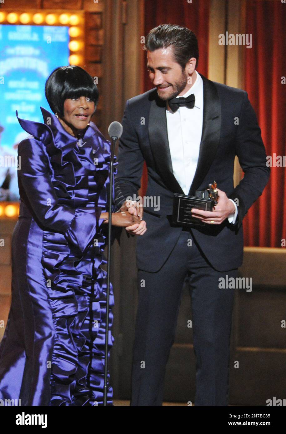 Cicely Tyson, left, winner of the Tony Award for best actress in a play
