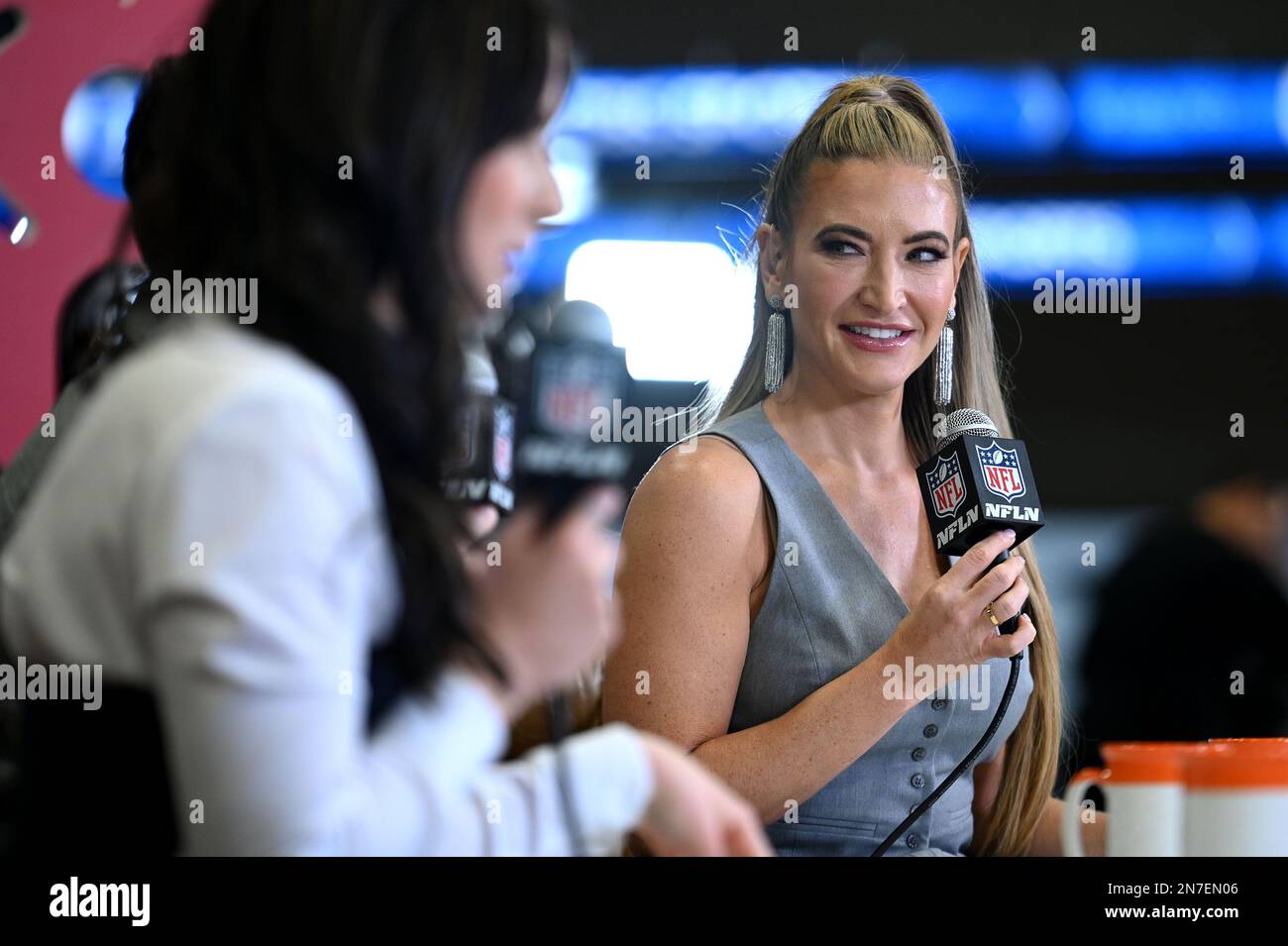 Cynthia frelund hires stock photography and images Alamy