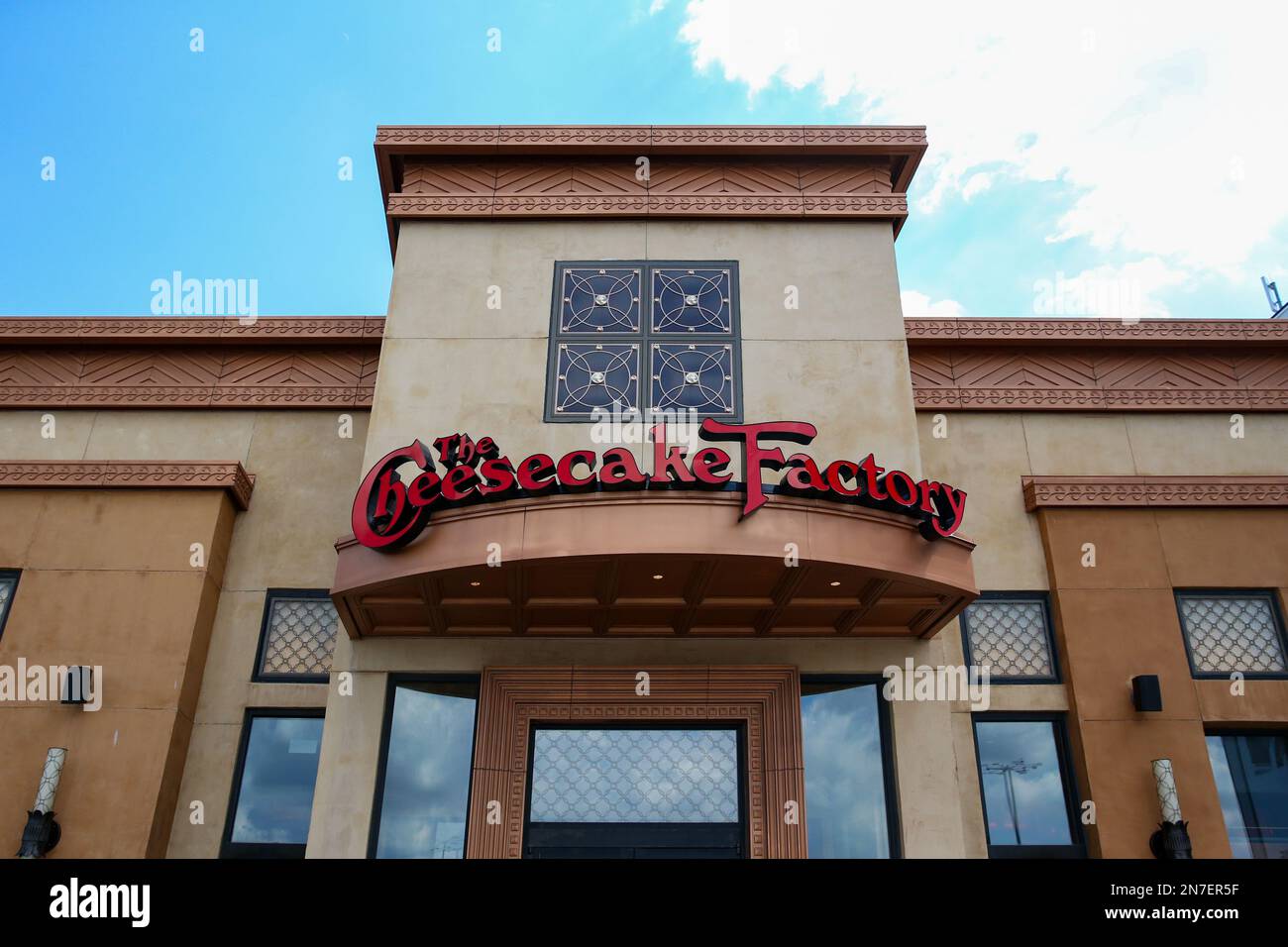 Cheesecake factory restaurant hires stock photography and images Alamy