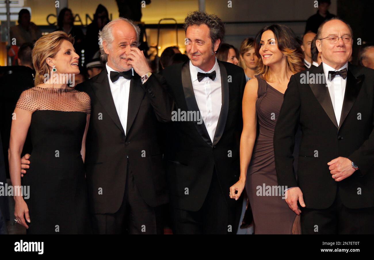 From L to R) Toni Servillo, Sabrina Ferilli, Paolo Sorrentino and Carlo  Verdone arrive at a photo call for the film La Grande Bellezza (The Great  Beauty) during the 66th annual Cannes