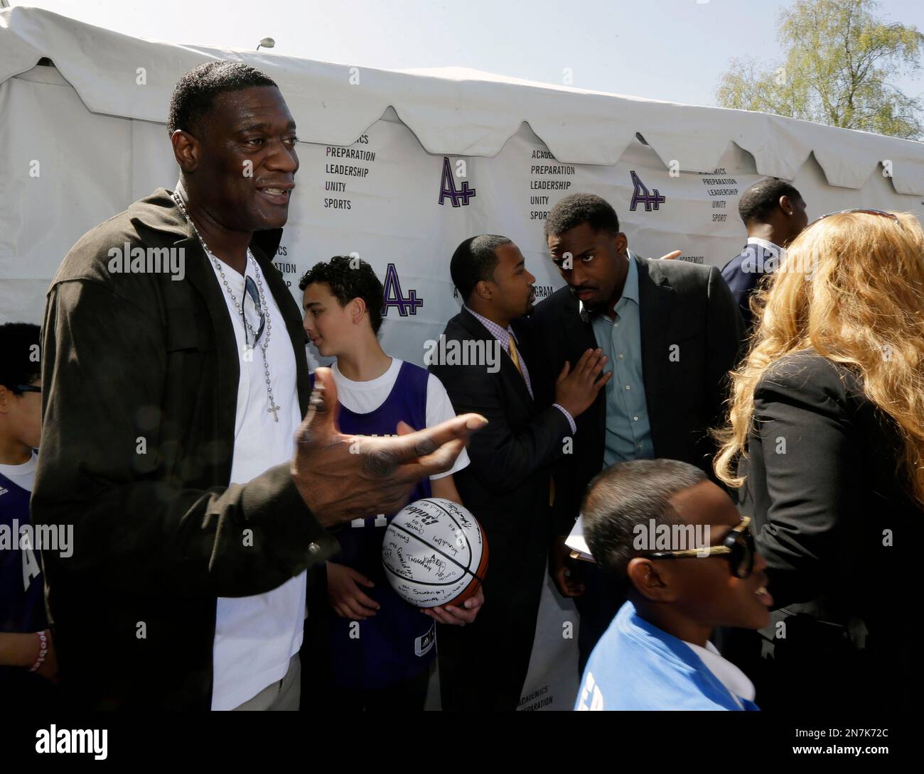 Shawn's Hemp: Former NBA All-Star Kemp enters pot business – Los Angeles  Sentinel