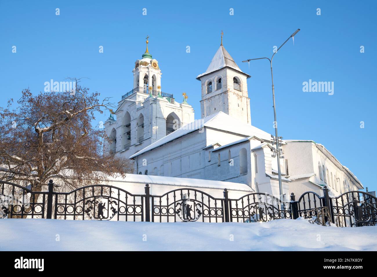 Near the ancient Spaso-Preobrazhensky Monastery on a sunny January day. Yaroslavl, Golden Ring of Russia Stock Photo