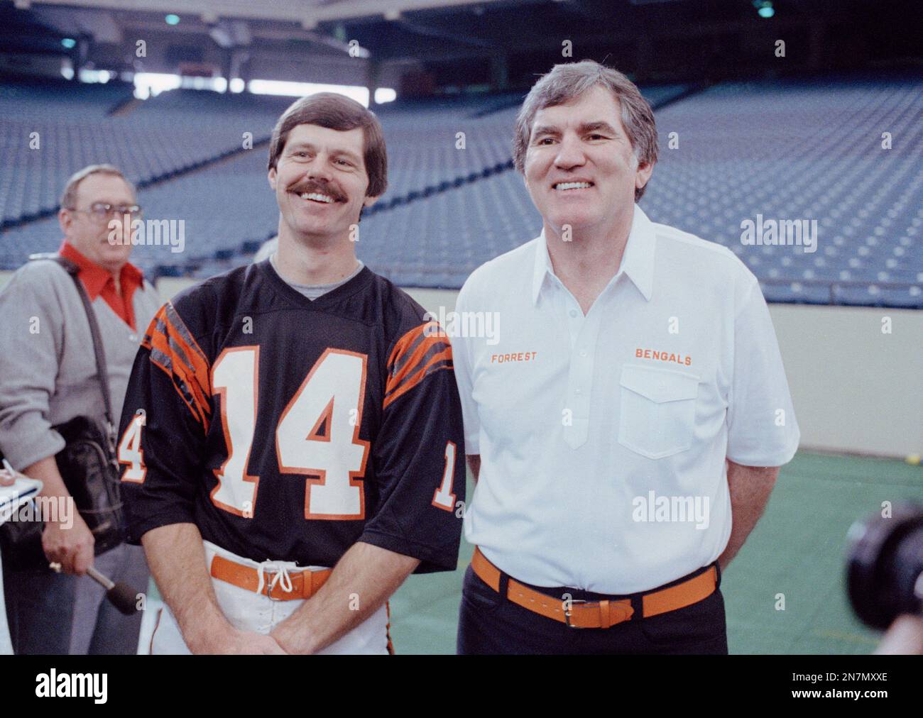 Quarterback of the Cincinnati Bengals Ken Anderson (14) poses with