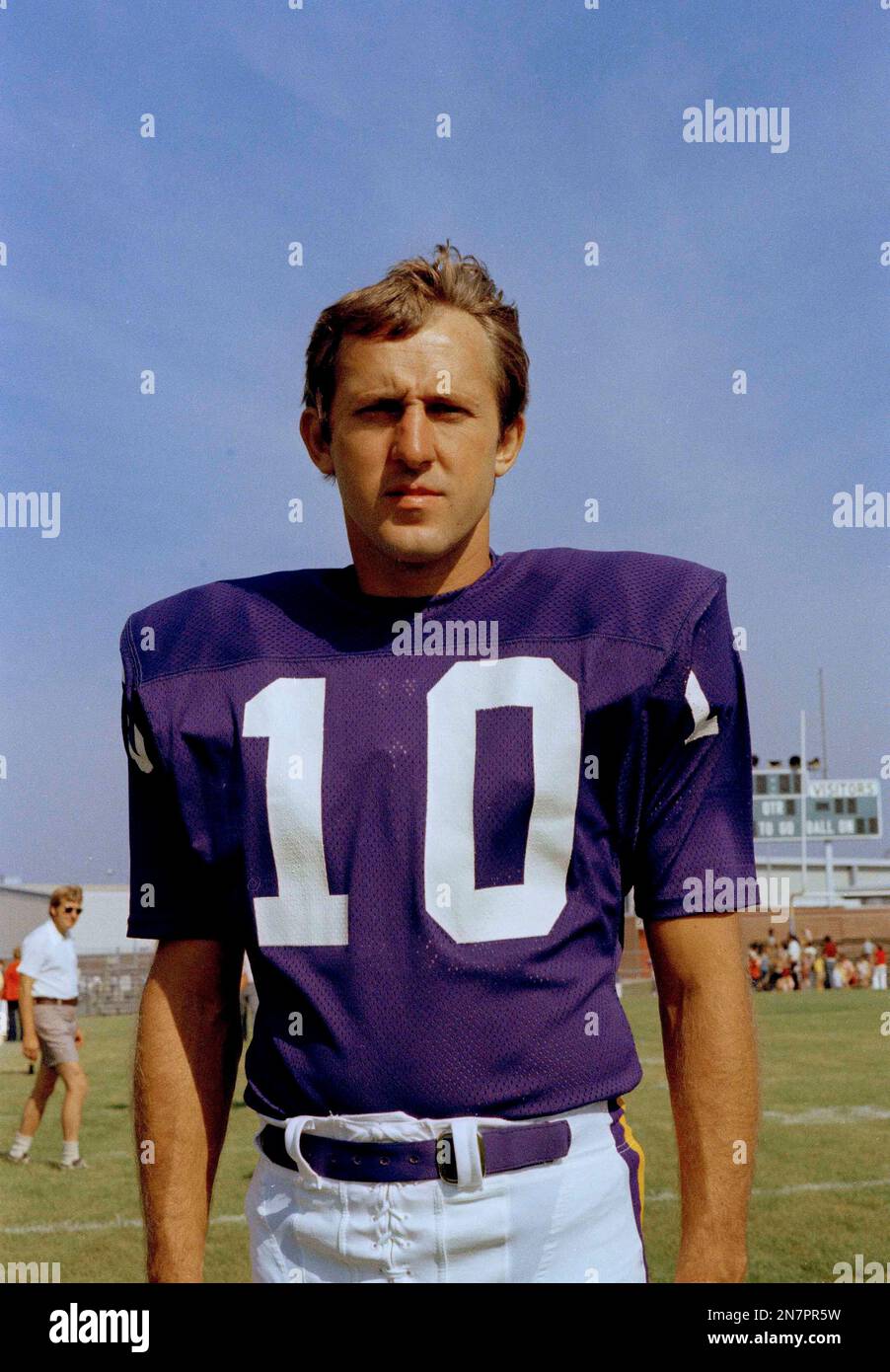 Fran Tarkenton (10) quarterback for the Minnesota Vikings, 1973