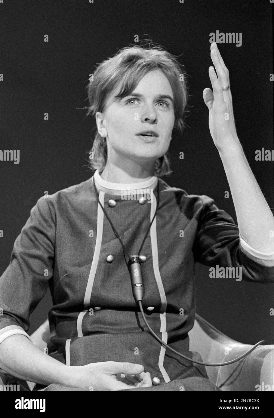 Marina Oswald Porter, widow of presidential assassin Lee Harvey Oswald ...